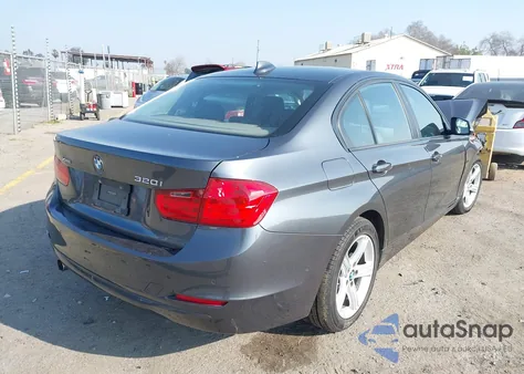2015 BMW 320I xDrive z USA, uszkodzony, nr VIN WBA3C3C56FP663552